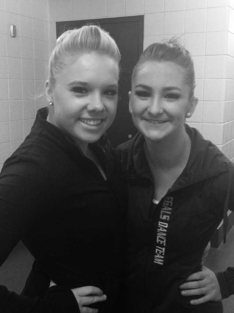 condix2's tweet photo. Best of Luck to Jacquie &amp; Anna!  #missdanceteamMN https://t.co/FQz73jsfDz
