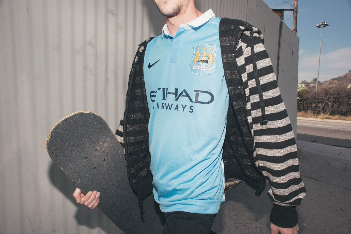 WSSTifo's tweet photo. Reminder: If @MCFC win today's #ManchesterDerby you can win this official #MCFC JERSEY! Follow us &amp; RT to enter! https://t.co/qR5XlBeNdw