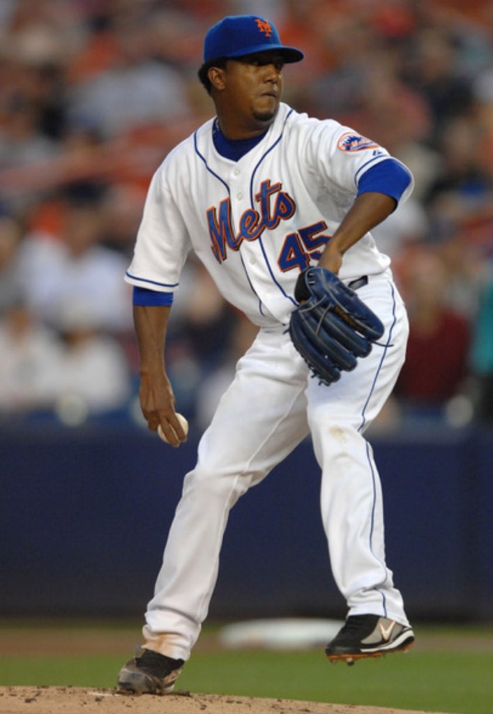 Happy Birthday to former Met and Baseball Hall of Famer, Pedro Martinez! 