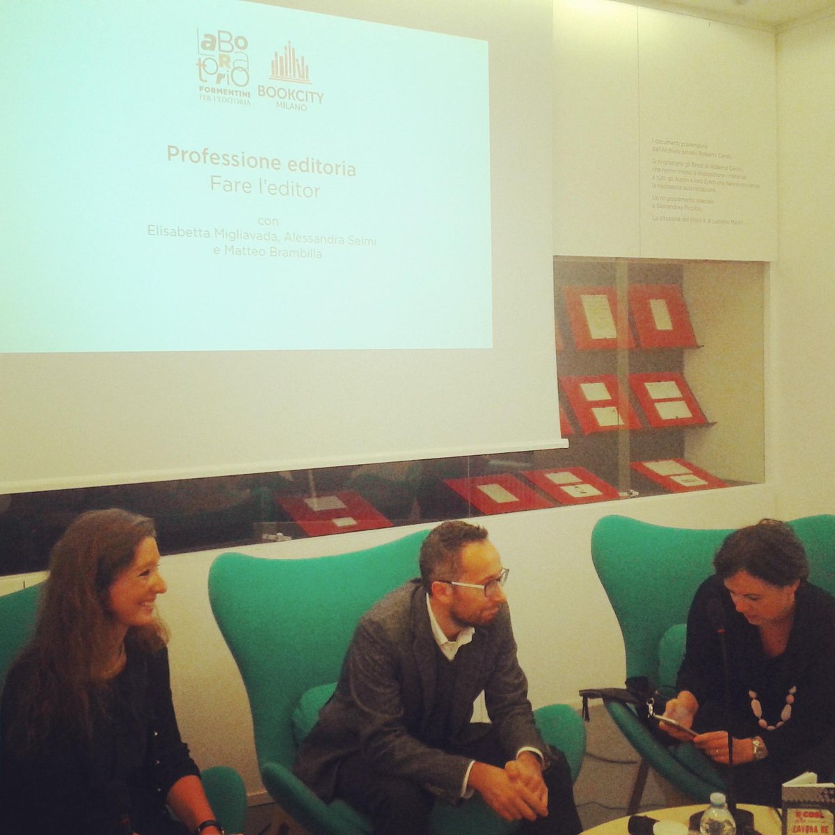 Continuiamo a parlare della figura dell'editor, con <a href="/Bettabatonga/">Elisabetta Migliavada</a> <a href="/matteobra/">matteo brambilla</a> e Alessandra Selmi! #BCM15