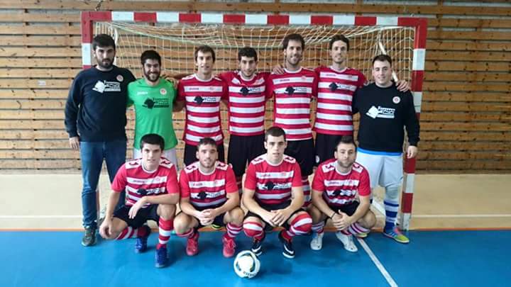 AntxoAF's tweet photo. Mondrate 3-5 AntxoAF
Golegileak: Ima, Gaiton, Josu(2) eta Ahmed
Taldeko lan ona partida gogorra irabazteko
#AntxoAF https://t.co/7cFxOJDEQm