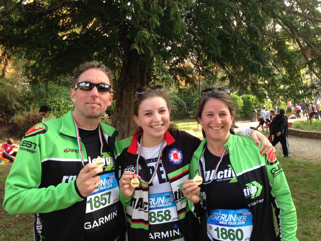r30rob's tweet photo. So proud of @abbie1310 finishing her Venice 10k. Had my ass kicked by @Jasper_135 as well @RGA_RTLondon #backtotrain https://t.co/aXHzBQX93V