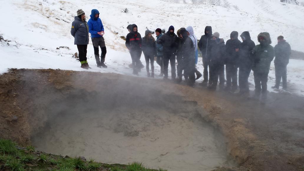 nsgeolegend's tweet photo. #boilingmud near Hveragerdi https://t.co/7XDxOnVh9s