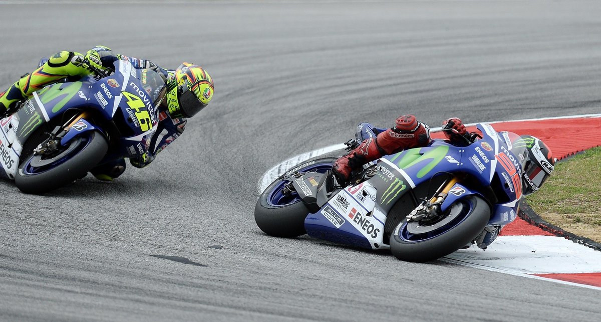 bet365's tweet photo. Heading into the final race of the #MotoGP season, who will win the World Championship?

RT - Rossi
FAV - Lorenzo https://t.co/RzRDHO4qL1
