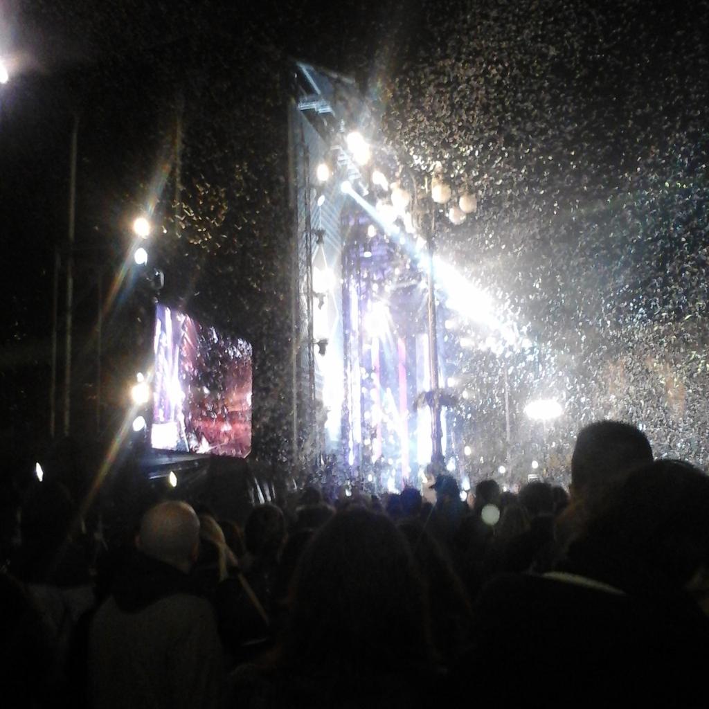 mauro_arts's tweet photo. #DuranDuran #MTVEMA #Fineshow https://t.co/sMB12N2Vs6