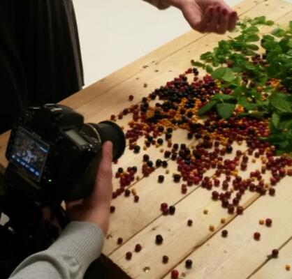 Making of #teapurenes #shortmovie #behindthescenes #berries #herbs #peppermint #canon #autumn #nofilterneeded #lv