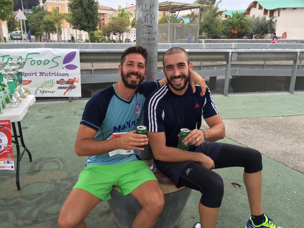 91kikote's tweet photo. Después de una buena marcha toca refrescarse, con el mejor @xaristeas https://t.co/JnRZoFIT8o