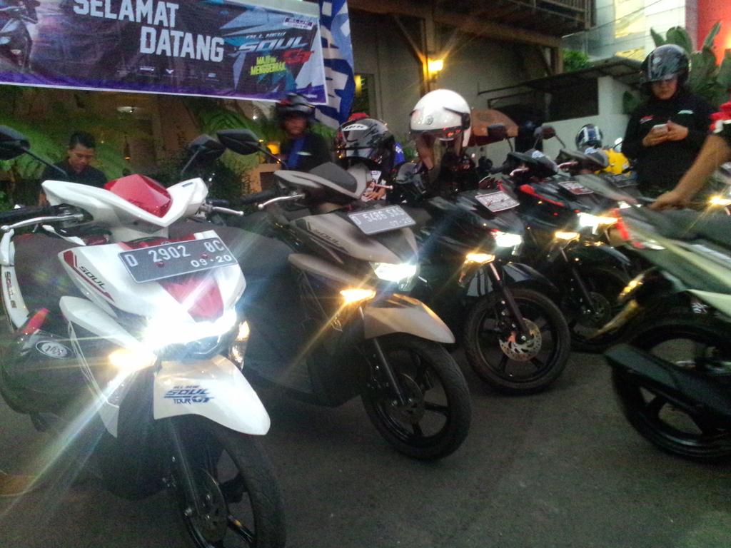 Nangkring di angkringan dago <a href="/YamahaJabar/">YamahaJabar</a> yamaha_toursoulGT
