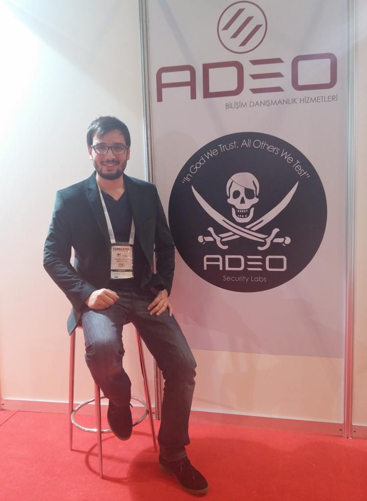 erhanturhan_'s tweet photo. #allintech @adeosecurity fuardan kareler :) https://t.co/G5A86mwxqi