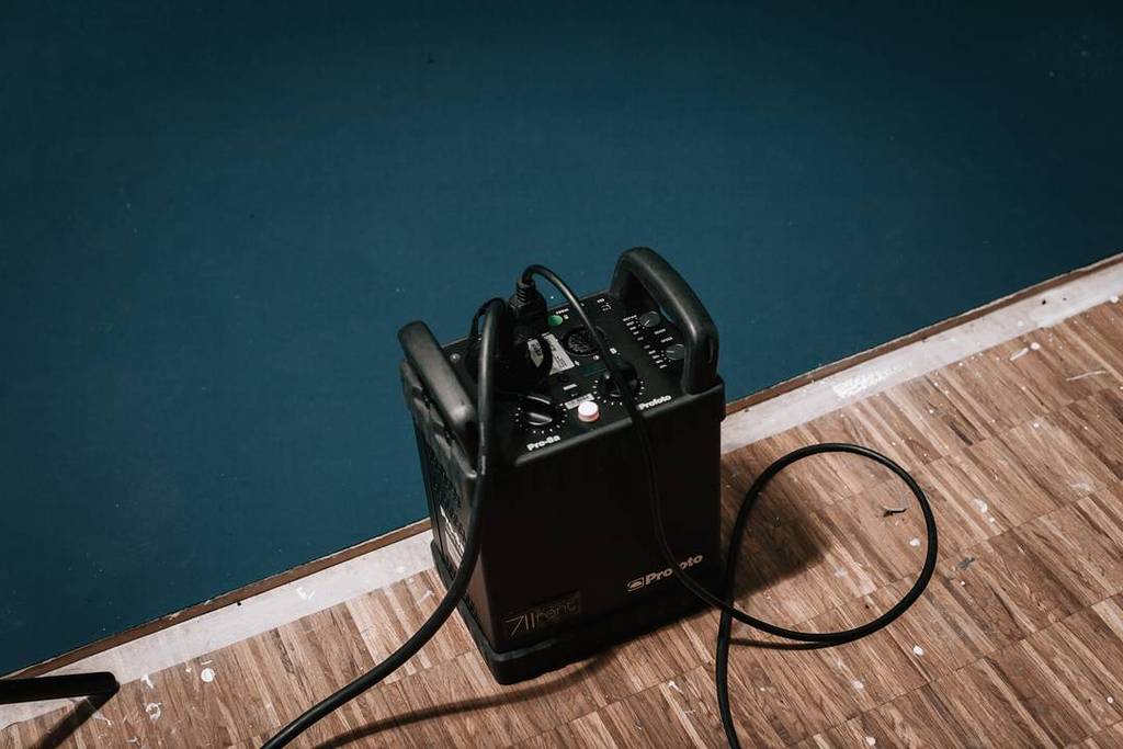 12:06 p.m. I did nothing—the Box emitted a steady hum at 240 c/s. ift.tt/1OZy3Ck