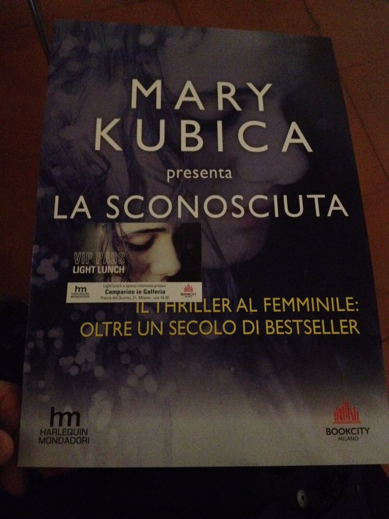 ColoreLibri's tweet photo. #bookcitymilano2015 #BMC15 @MaryKubica @hme___ #lightlunch https://t.co/ywf19HVNBW