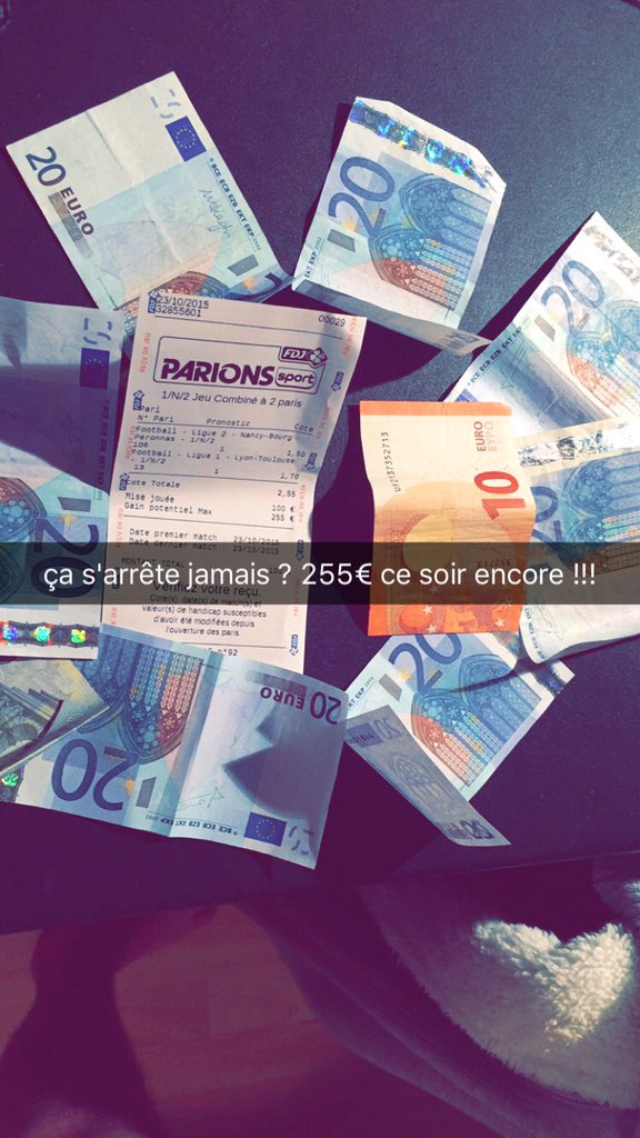 AlexSabo11's tweet image. Gros gain vendredi soir ! @FDJ @ParionsSport 💶💶💶💶 #Paris #GlingGling