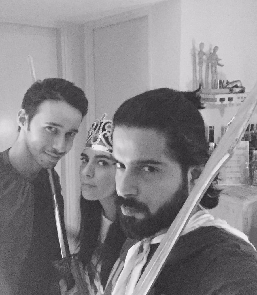 Embedded image permalink