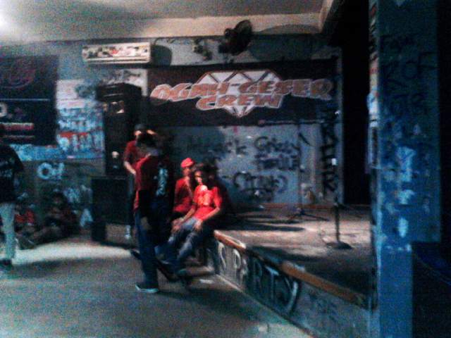 Semalem nih min banner kita terpasang di rossi hehe :D #smallparty <a href="/IndienesiaMusic/">Indienesia Music</a>