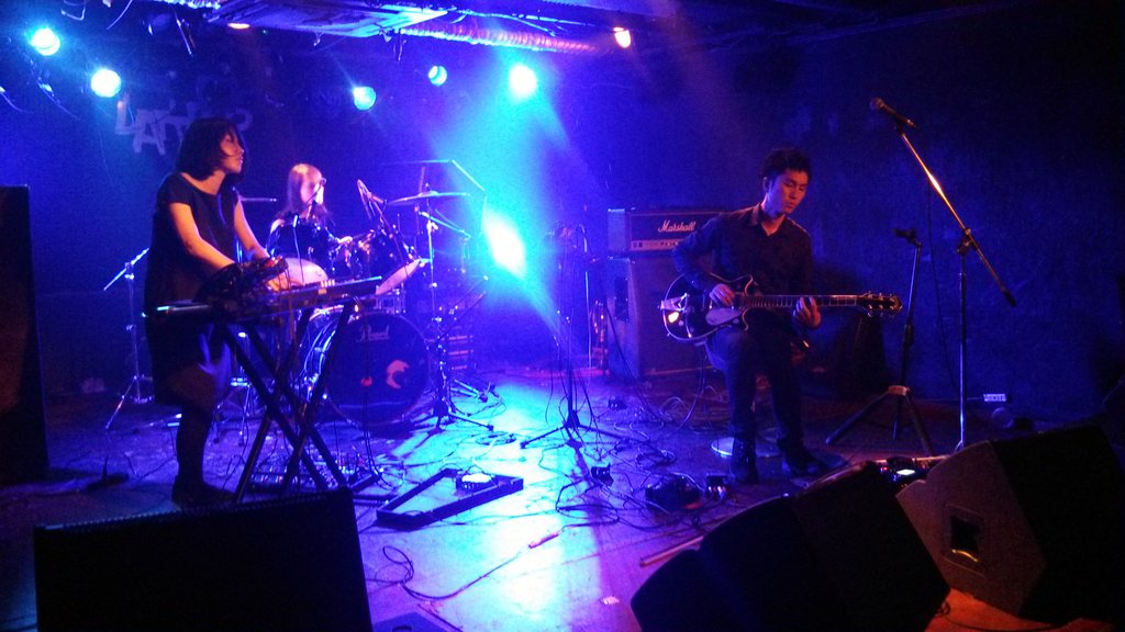 ট ইট র ゴンザレス Inyouのライブ 静岡のインストバンドで 初めて観ましたが めちゃくちゃかっこいい もろジャスト 男性ギター 女性キーボード 女性ドラムの編成 静寂から轟音 荘厳 重厚 劇的爆裂バースト 高揚感 大至急 大ファンになりました