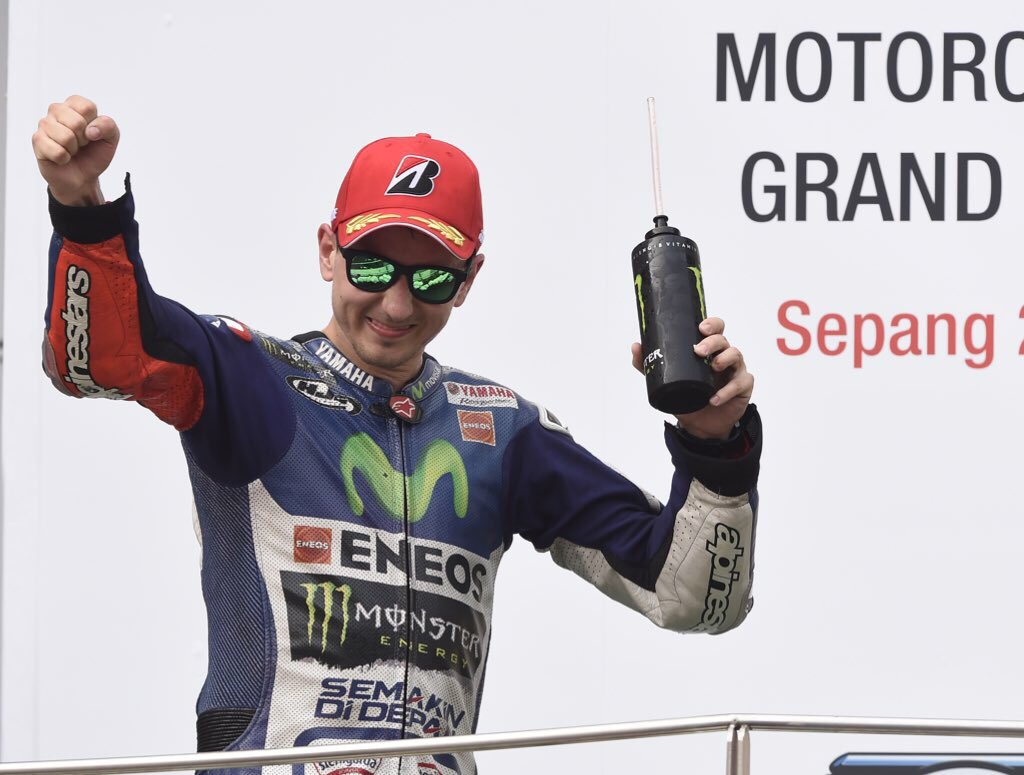 lorenzo99 tweet picture
