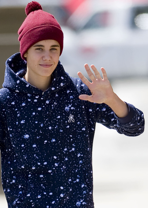 secutebelieber's tweet image. he deserves to win so much

#EMABiggestFansJustinBieber