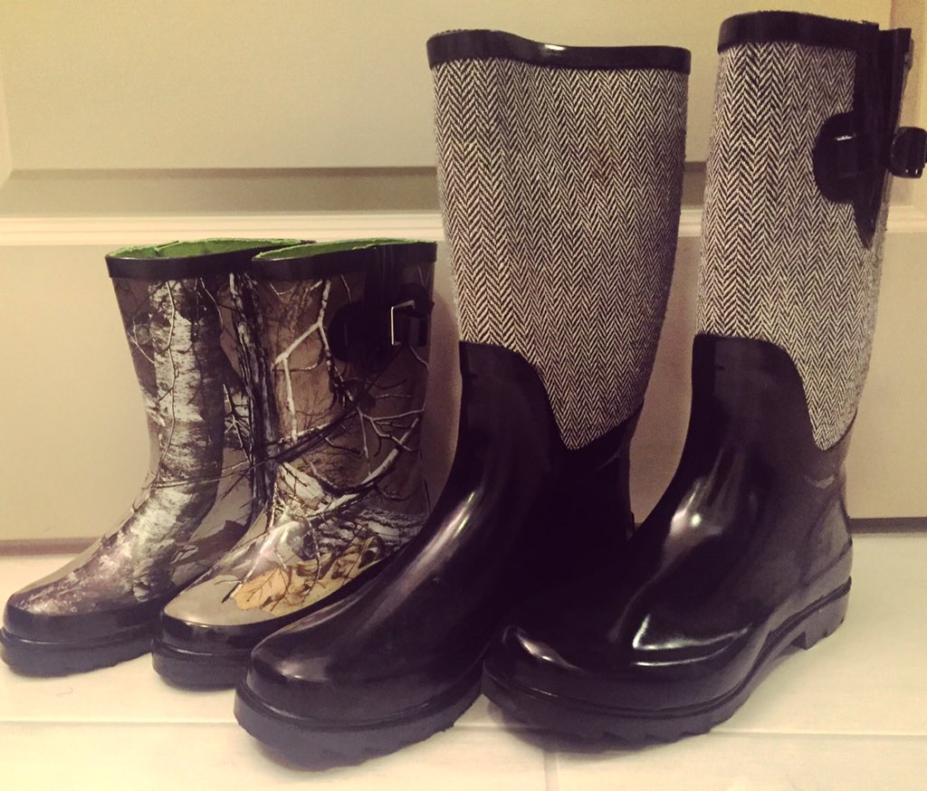 VLGHTSChurch's tweet photo. If you've got rain boots, this is the perfect Sunday to wear them. Be careful on your way! See you at 10:15! https://t.co/OYfi1PxOee