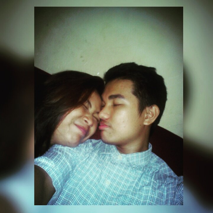 Tarynando's tweet photo. Loveyoumore<3 https://t.co/300xOQcKOa