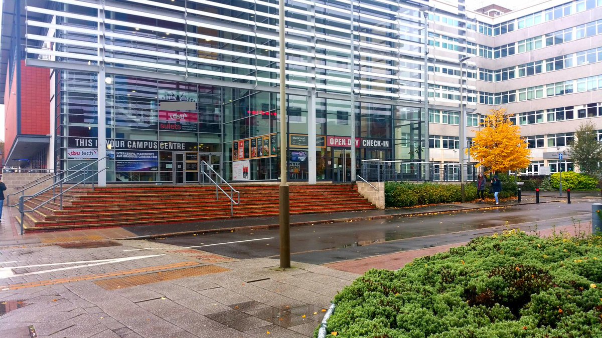 SterlingLetting's tweet photo. Autumn has truly hit the DMU campus! It looks beautiful with all the colourful leafs everywhere! @dmuleicester https://t.co/QqYDWfP48R