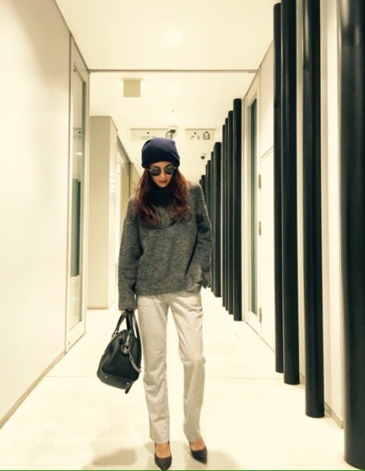 真似したい 人気モデル私服コーデ V Twitter 中村アン ニット帽 Ca4la ニット Elizabeth And James パンツ James Perse シューズ Jimmy Choo バッグ Coach 真似したいと思ったらrt T Co D0m3zokxkn