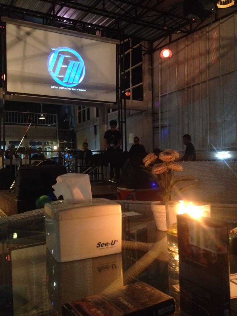 Eghy at dekade swaramaha <a href="/931_swaramaha/">Radio Swaramaha</a>.