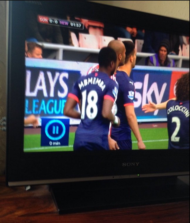 FootballFanCast's tweet photo. #NUFC's kitman must be hanging this morning. Spelt Mbemba's name wrong! https://t.co/KygOojkjQW #SUNNEW #KitmanOut https://t.co/uwQ5Q6xZaZ