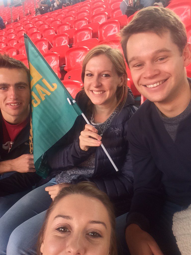 RachelDonallon's tweet photo. Excited for the game! #NFLUK https://t.co/dHtr0kbCyR