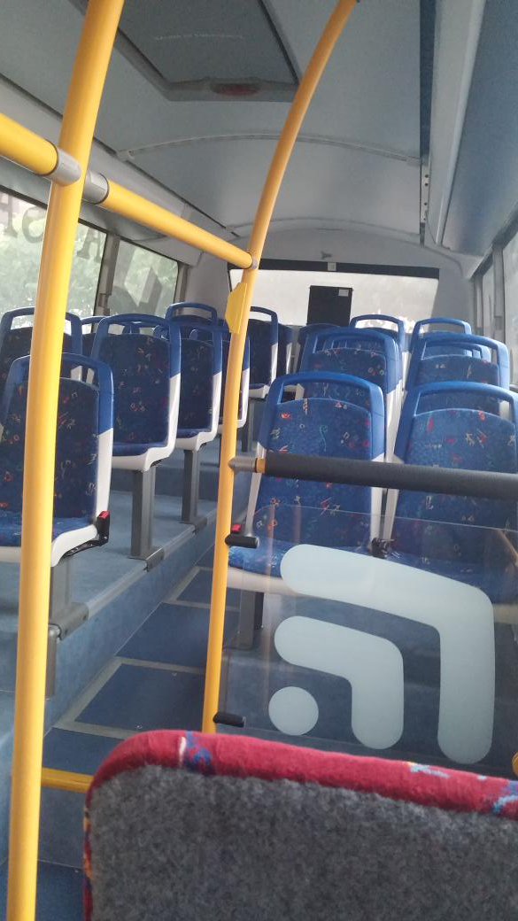 IsabelPlazas's tweet photo. Bus Lorca_Cartagena! 2horas de duración, 7,80 €y viajamos en bus de linea sin seguridad @AytoLorca @LorcaEnfurecida https://t.co/0eUZ3GvNOf
