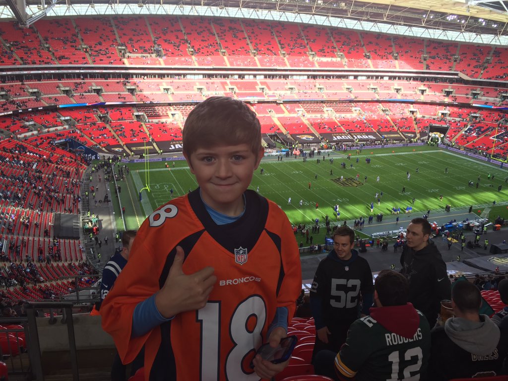 eddiefilo's tweet image. Let's go the Jags #NFLUK