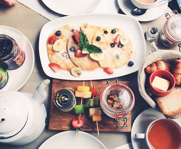 itsoncardiff's tweet photo. #Guestguide we asked the @HungryCityHippy for her top veggie brunches in Cardiff:
Read more https://t.co/RoJMPx22SD https://t.co/JciUAtdhhs