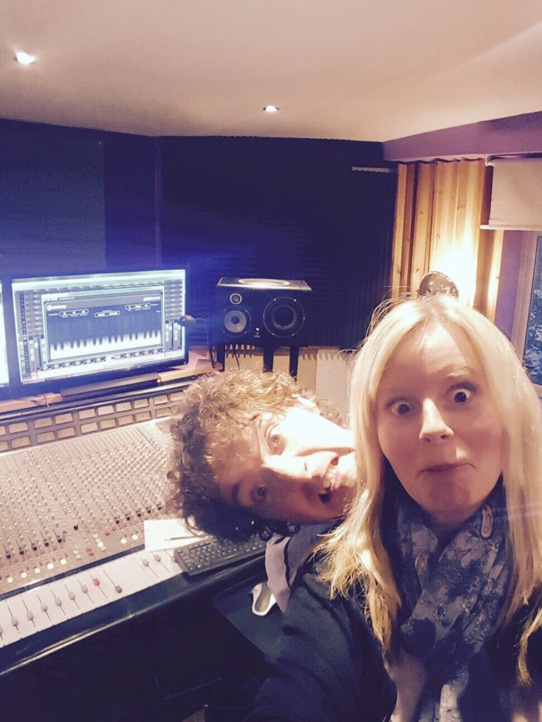 TiplerLucy's tweet image. Thank you to @stuartdixongtr at @PlatformRStudio for a great couple of days recording my 1st album! #happydays X X X