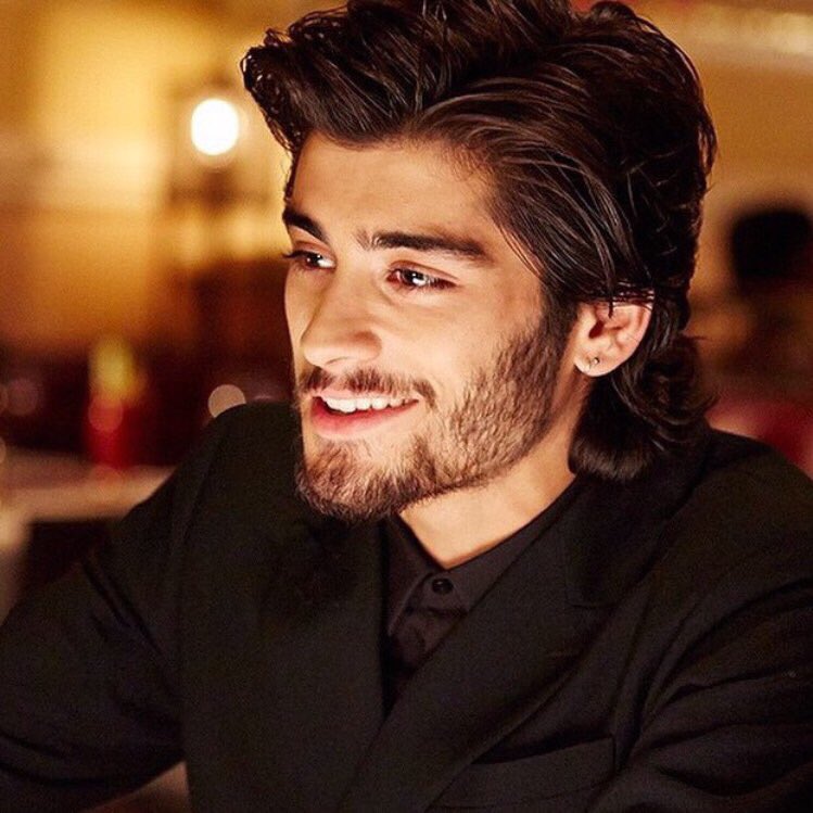 zaynsguccii's tweet photo. I'm half a heart without you @zaynmalik 

... i miss him so much ☹️

#7MonthsWithoutZayn https://t.co/nOQP4LDhb8