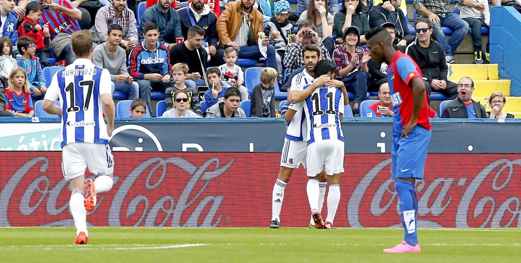 marca's tweet photo. FINAL | Levante 0-4 Real Sociedad https://t.co/bAJSv7tKX4 #LigaBBVA https://t.co/lc5fzlMAUM