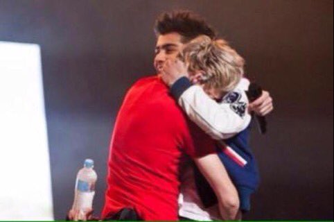 zaynbaabe's tweet photo. RT IF YOU MISS ZOUIS
RT IF YOU MISS ZIALL
RT IF YOU MISS ZARRY
RT IF YOU MISS ZIAM

#7MonthsWithoutZayn https://t.co/iW1TMoKJ2O