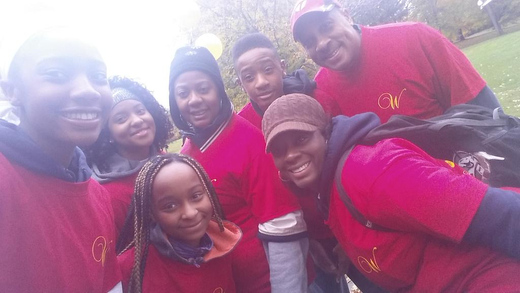 accessbyrose's tweet photo. Here walking for a cause with Team Captain Jasmine &amp; #Girlswithpride Team  #makingeverywomanandgirlcount    #wfgv5k https://t.co/0R6avql4LW