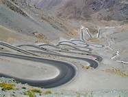BestAmazingPic's tweet photo. #Amazing #Road https://t.co/5AXRpqMMgb