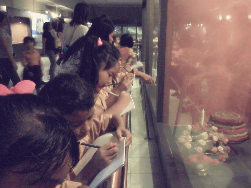 NiWardan's tweet photo. Hunting class @museum https://t.co/rlKlGra8gB