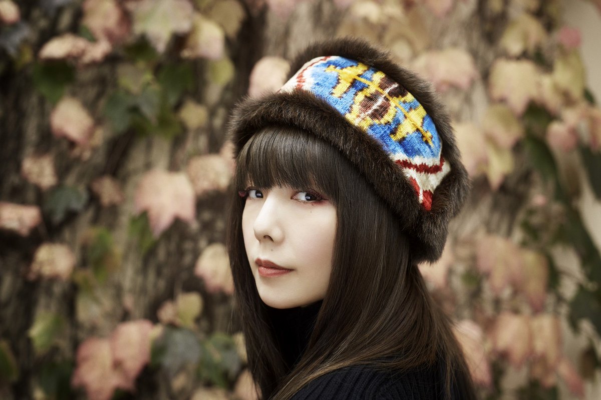 aiko_dochibi's tweet photo. 【お知らせ】明日10月26日(月)朝5時より、11月18日発売のシングル「プラマイ」がラジオでフルサイズオンエア解禁となります！
さらに最新アーティスト写真も公開となりました！
皆様是非チェックして下さいね★宜しくお願い致します！ https://t.co/s6lMHtf0lL