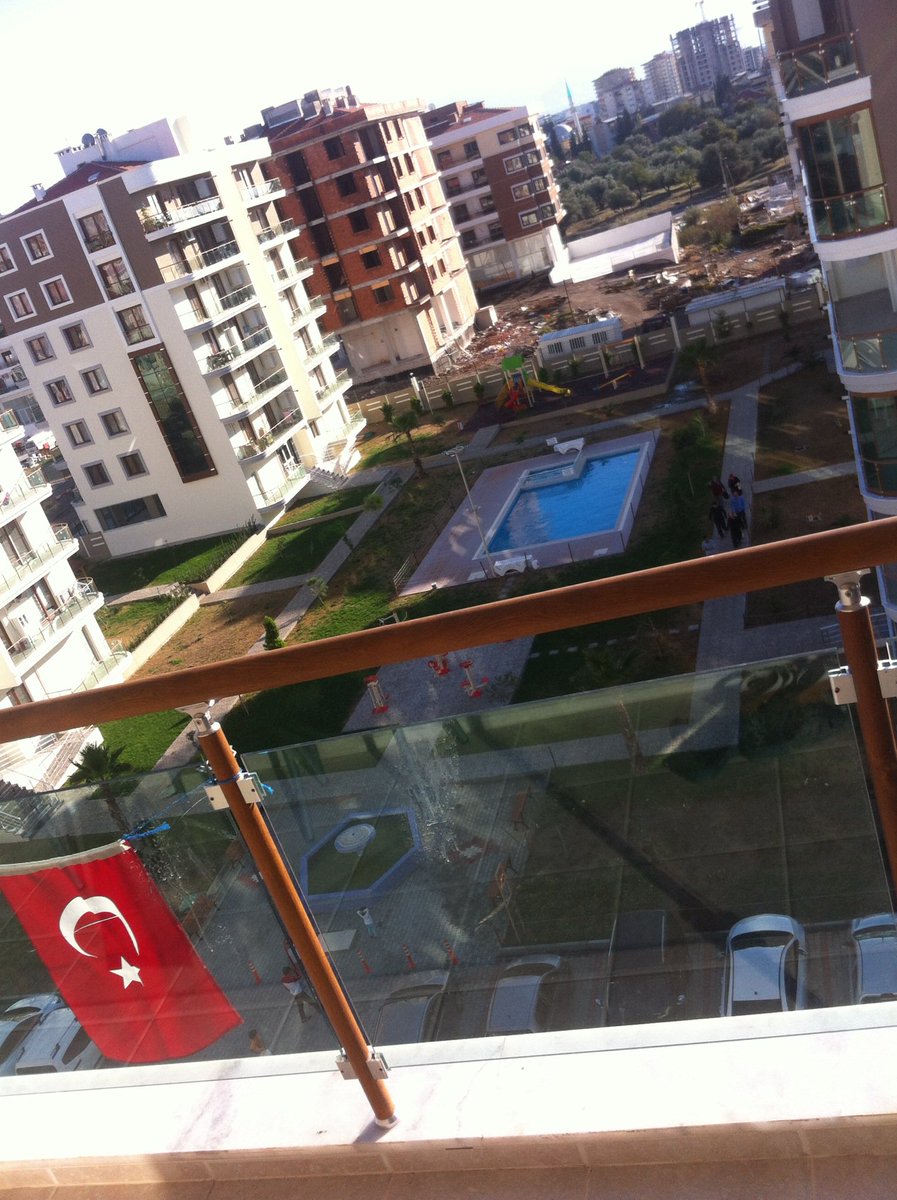 EceCello's tweet photo. Güzel hava 😻 (@ Hasbahçe Evleri - @atesogluyapi in İzmir) https://t.co/RNkrScjbAB https://t.co/IAooCQJOj0