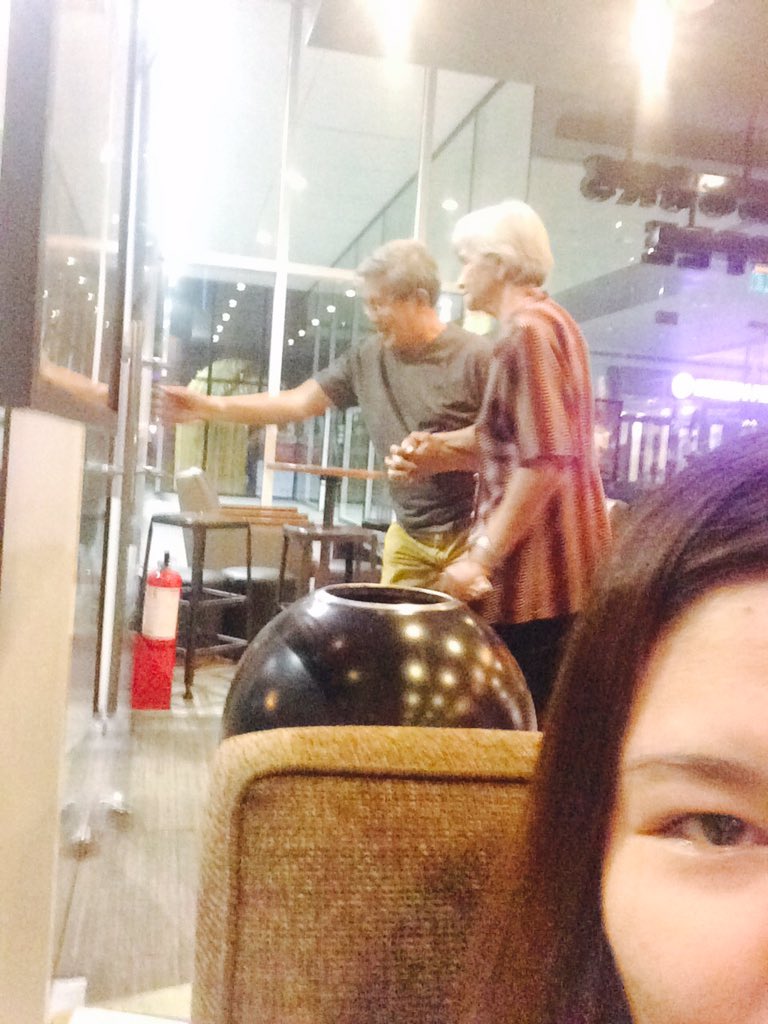 blesnabong's tweet image. May forvever! Saw these two last night in a coffee shop 😍 #KMJS10