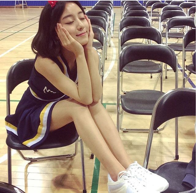 flawminah's tweet photo. @xiaomandys gue mah selalu keren eis https://t.co/reXOXRxBje