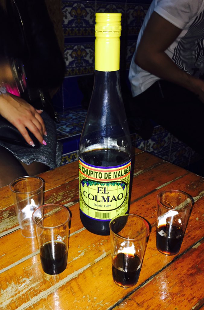 lorena_lewis's tweet photo. @AlmuO @perezmaartin @TereHena  #sábado #colmao #ONLYGIRLS ❤️ https://t.co/gLA9jw0kWA