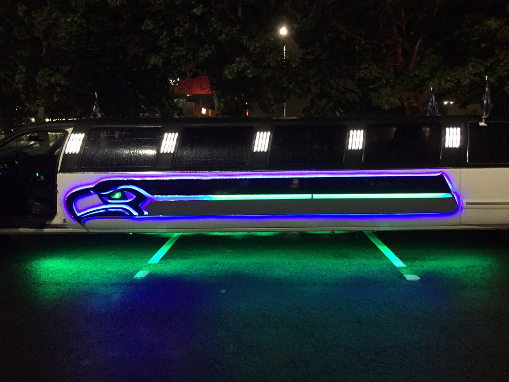 soupy42's tweet photo. #12limo https://t.co/MmlmC3182X