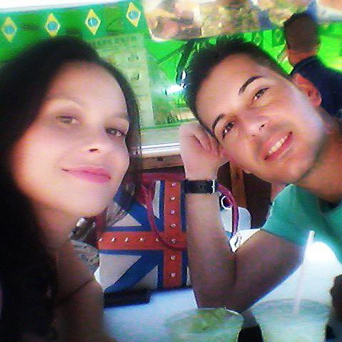 Jenny_F15's tweet photo. Tomándonos algo en Brasil #concursoselfiefilipinas https://t.co/JESP8ES61Q