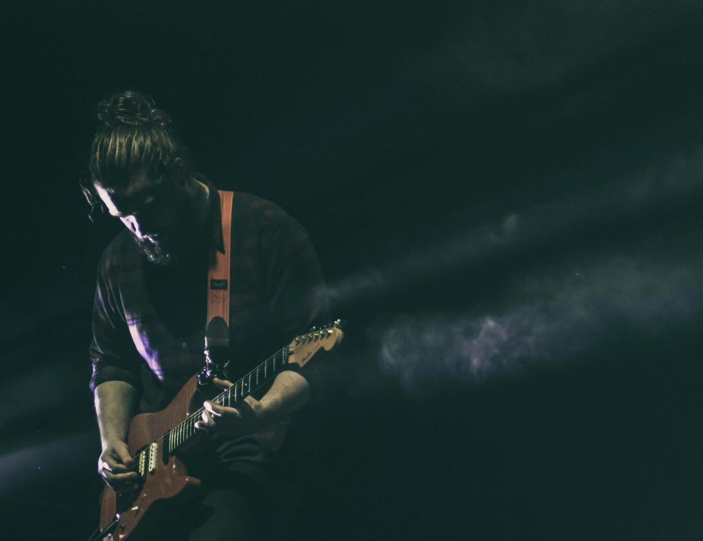 BasementEleven's tweet photo. Took this shot of @LiamRedKites from @RedKitesBand https://t.co/qq4n4BHQVU