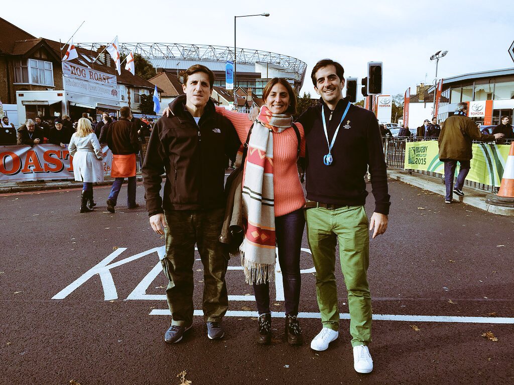 De Twickenham al registro civil. Bienvenida al Clan, Mery 'Caviglia' <a href="/merybarreiro/">María Barreiro</a> <a href="/juancaviglia/">Juan 👨‍🚀 🇻🇳 e/acc</a> <a href="/oscarcaviglia/">Oscar Caviglia</a>