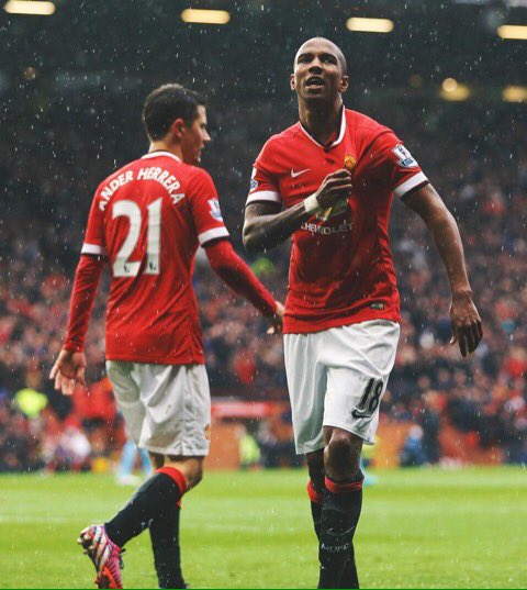ManUtdStand's tweet photo. #GGMU #MUFC Lets Go Lads! https://t.co/pNwLoTYG6s