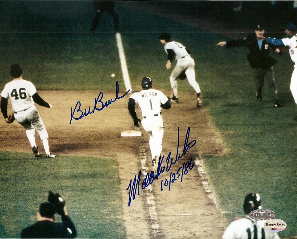 MetsPics's tweet photo. 10/25/86: 29 years ago today. A little roller up along first. https://t.co/KTsgK0NLCA