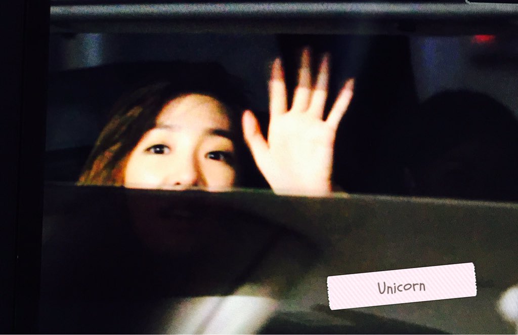[PIC][25-10-2015]Tiffany trở về Hàn Quốc vào tối nay CSKxUJcVAAALFrZ